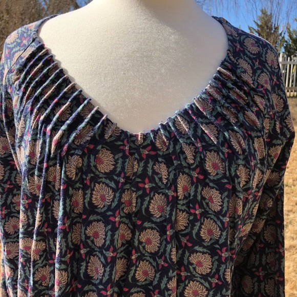 Lucky Brand V Neckline Top Comfortable Fit - Picture 3 of 7